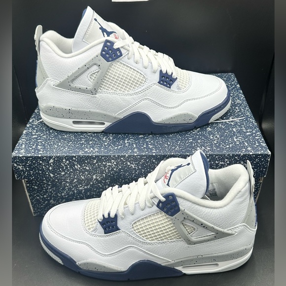 AIr Jordan 4 Midnight Navy Size 10.5 DH6927-140 NEW WITH BOX - Picture 1 of 5